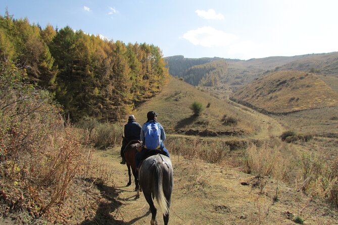 5 days sightseeing and skiing trip in Kyrgyzstan - Day 3: Skiing above Karakol at 3,040 meters