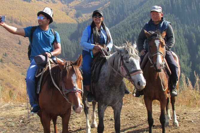 5 days sightseeing and skiing trip in Kyrgyzstan - Day 5: Skazka Canyon beside Issyk-Kul