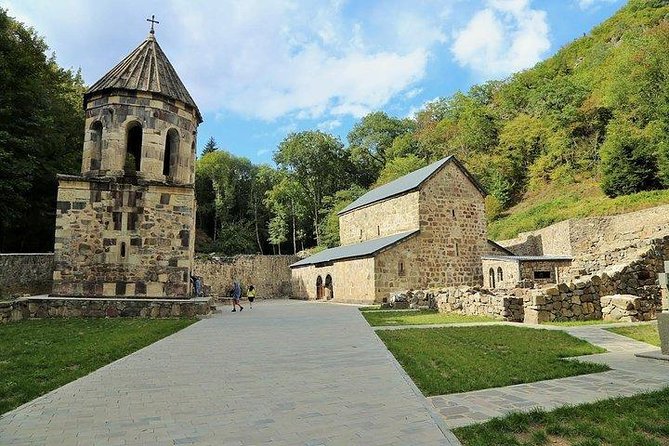 Bakuriani Ski Resort Private Day Tour from Tbilisi Snow Adventure - Why a private vehicle matters on this route
