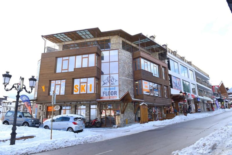 Bansko: Ski and Snowboard equipment rental - The $20 package and what it really covers
