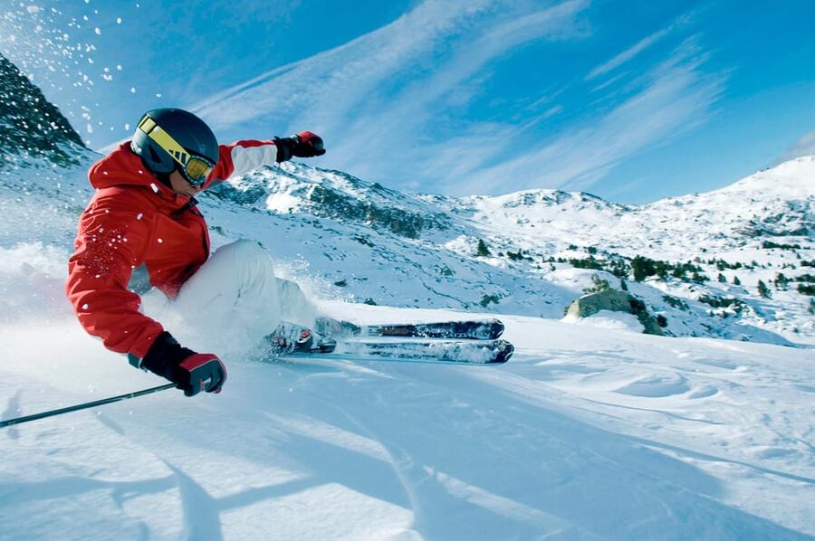 Barcelona: Andorra Ski Weekend - Who should book this Andorra weekend?