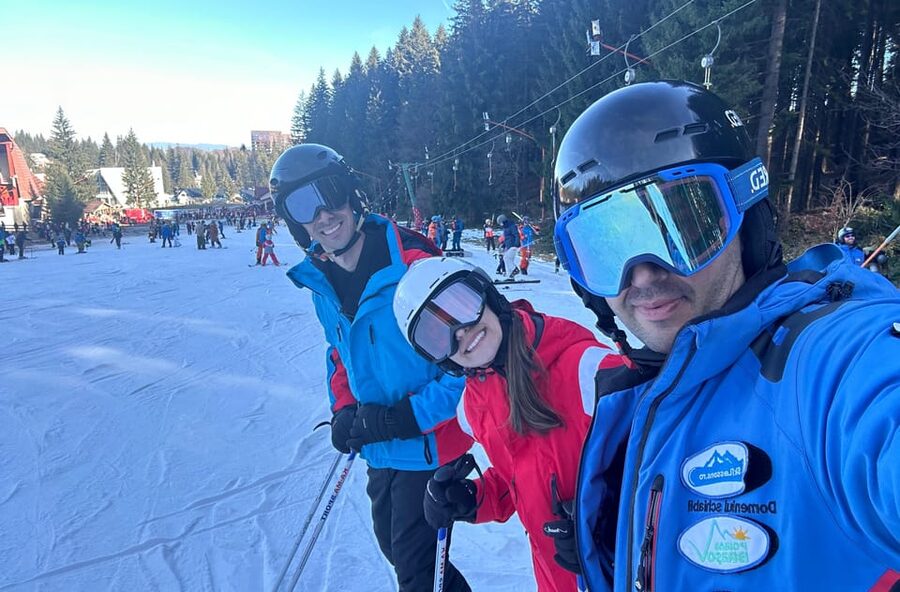 Brasov: Ski Lessons Day Trip For All Ages And Levels - A two-hour lesson shaped around your ability