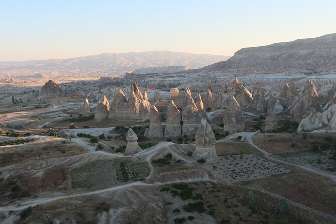 Cappadocia Erciyes Ski Tour And Red Tour 2 days - Ortahisar adds a lived-in town to the route