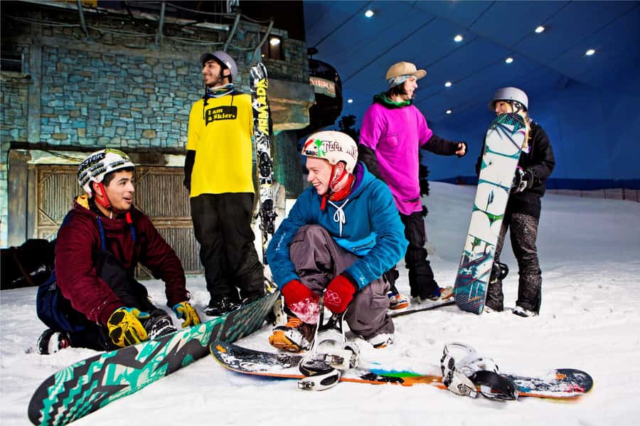 Dubai: 2-Hour or Full-Day Slope Session at Ski Dubai - Clothing, gloves, and the cold
