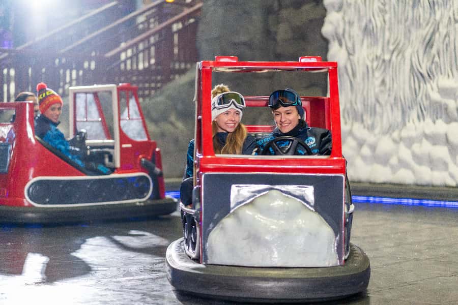 Dubai: Ski Dubai Snow Plus Pass - A cold-weather break inside Mall of the Emirates