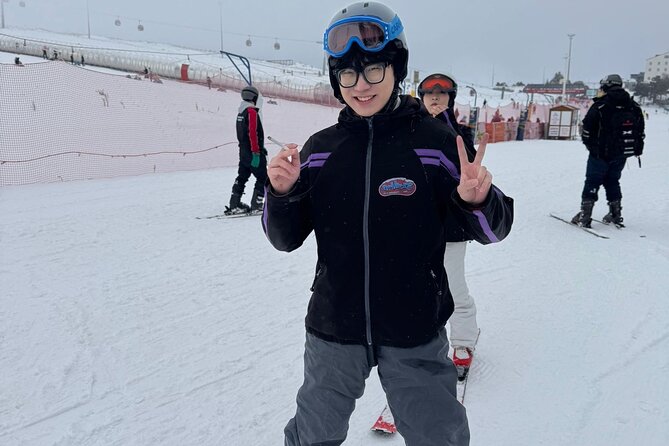 Erciyes Ski and Snowboard Tour with Full Equipment & Instructor - Guides who add warmth to the day