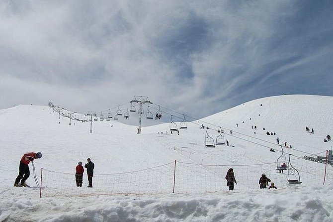 Faraya Ski Resort Lebanon - Choosing between slopes, restaurants, and bars