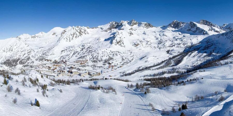 From Cannes or Nice: A Day Ski Trip in the Alps - Food breaks and the cost of lunch