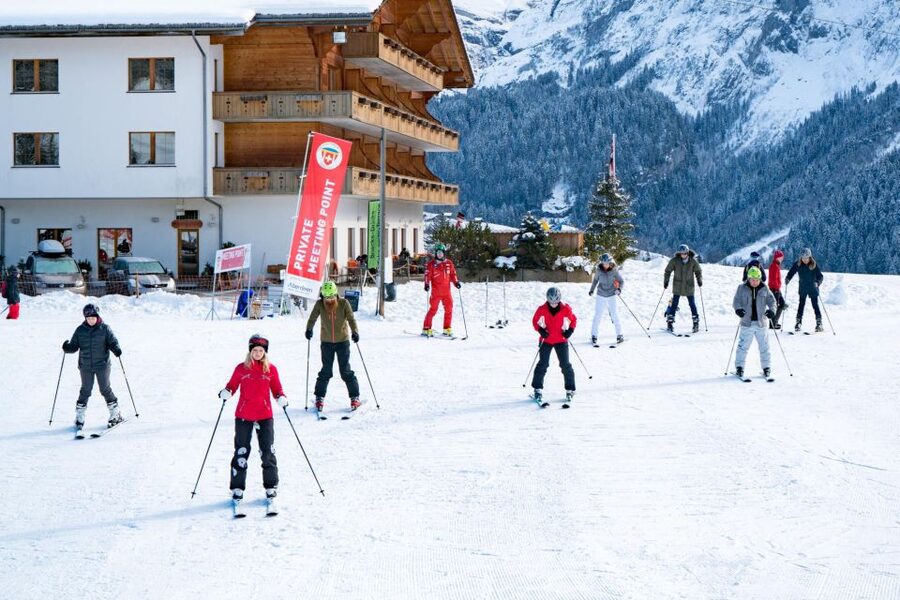 From Interlaken: Afternoon Ski Experience for Beginners - Is $166 good value?