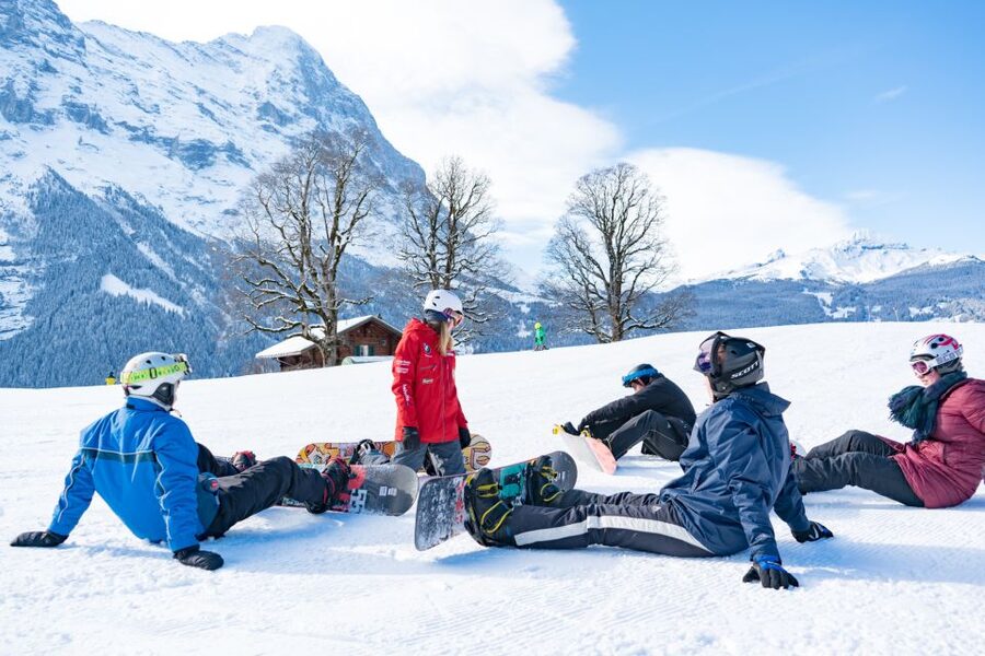 From Interlaken: Grindelwald Beginners Snowboarding Lesson - Is $256 a fair price?