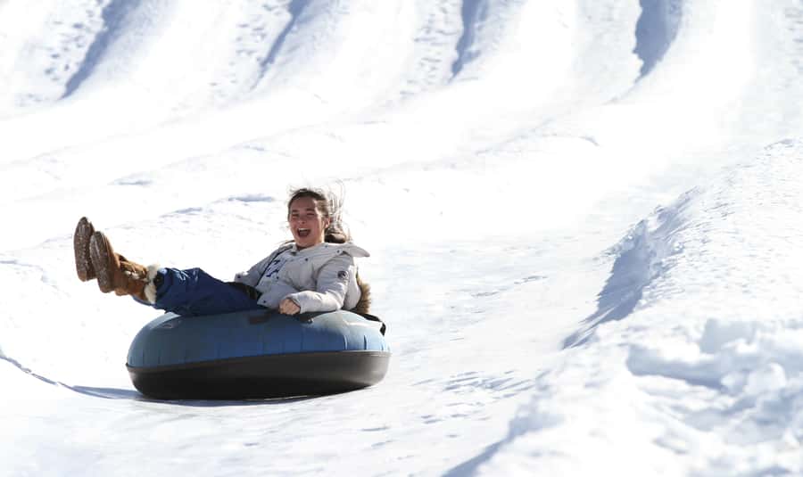 From Santiago: Farellones Park Resort Entry & Ski Classes - What the guides and transport add