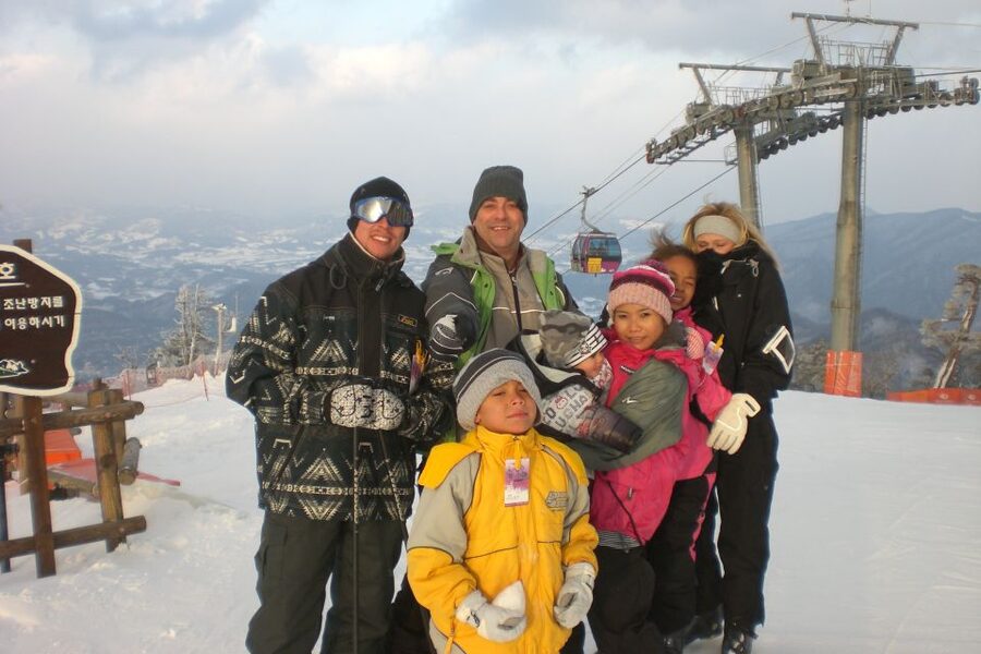 From Seoul: Yongpyong Ski Day Tour with Transportation - What your five hours at the resort can look like