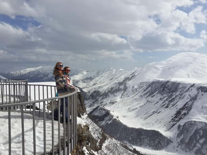 From Tbilisi: Gudauri Ski Resort or Kazbegi Day Tour - Gudauri Ski Resort: snow, cable cars, and a choice