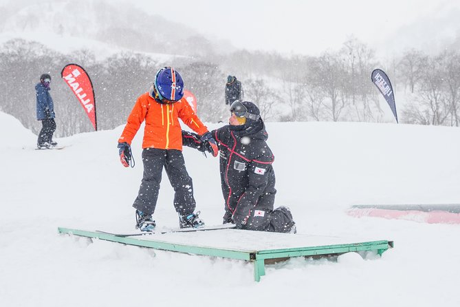 Full Day Snowboard Lesson (6 hours) - Starting at 9:00 am at Iwappara Ski Resort