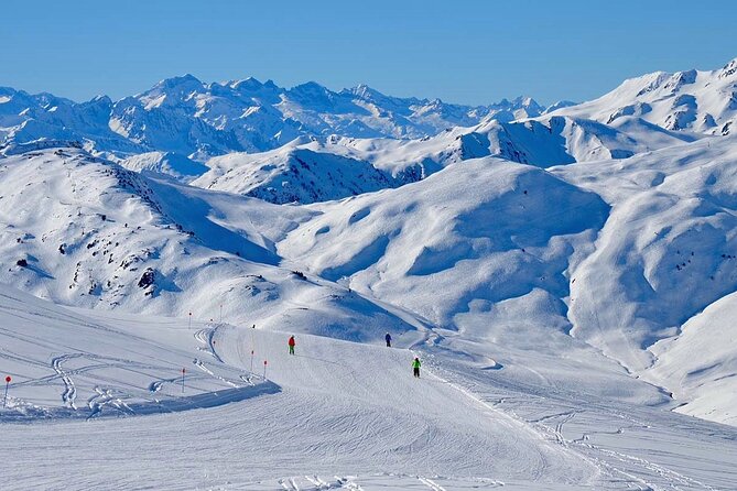 Guided Ski Activity in Leida Equipment and Ski pass Included - Equipment, pass, and lockers in one arrangement