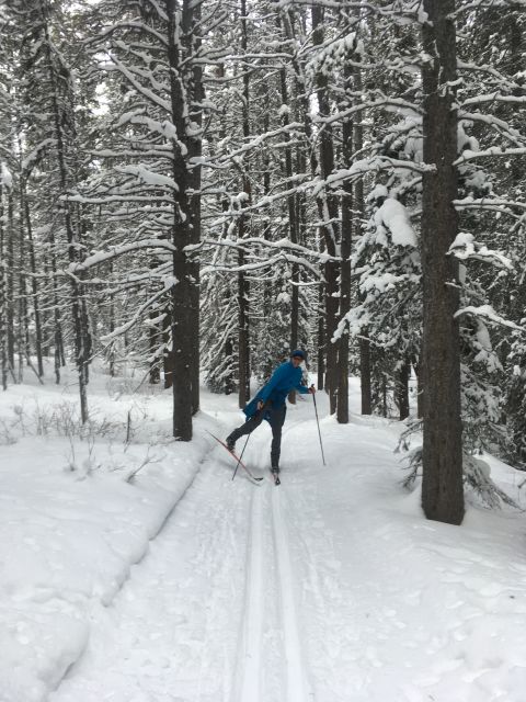 Lake Louise: Cross Country Skiing Lesson with Tour - The quiet break and secret stop