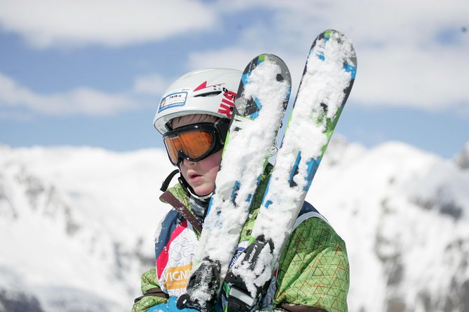 Lessons in Mini-Group - 3 hours a day - skiing - The Livigno setting and the meeting point