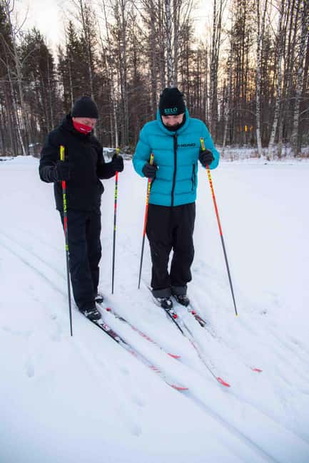 Levi: Cross-Country Skiing Experience - Starting from Levi town toward the frozen lake
