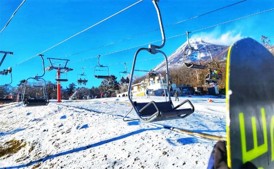 Mt. Fuji Skiing Experience- YETI Ski Resort & Onsen Day Trip - Konohana no Yu and the Mt. Fuji bath view