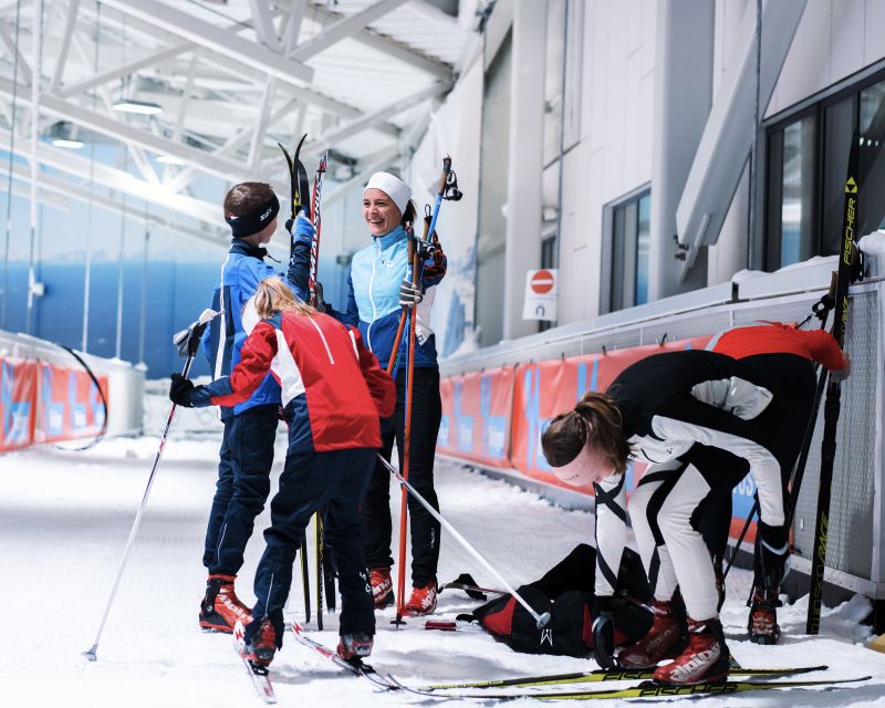 Oslo: Day Pass for Downhill Skiing at SNØ Ski Dome - Renting Clothes and Equipment at Minus 4 Degrees