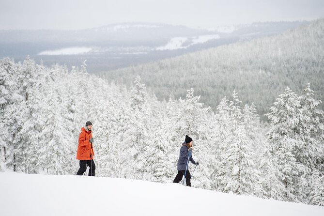 Premium Wilderness Skiing in Pyhä-Luosto National Park - Learning the Altai skis before entering the forest