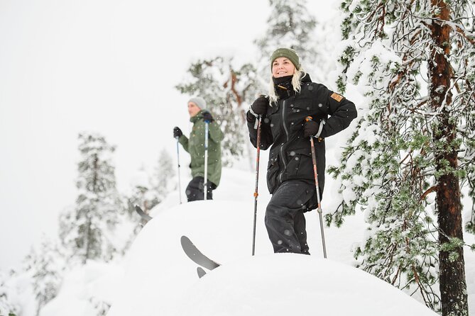 Premium Wilderness Skiing in Pyhä-Luosto National Park - A bonfire meal and hot berry drinks