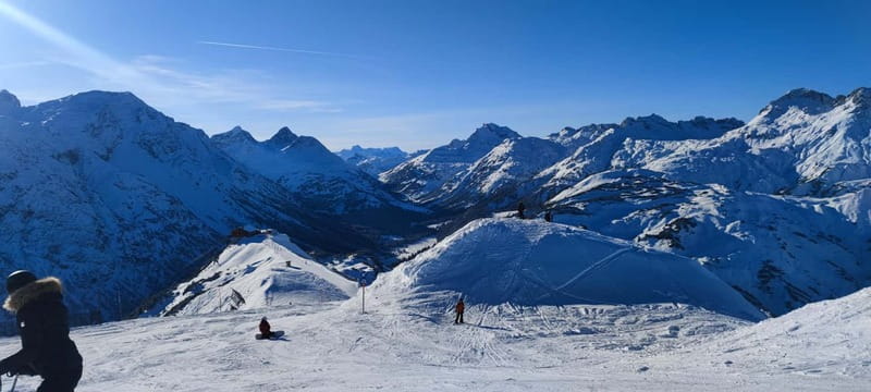 Private Andorra or Pyrinees Ski / Snowboard Tour Day trip - Who should book this private ski day?