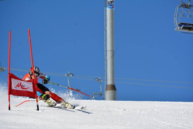 Private Ski and Snowboard lessons in Bansko Bulgaria - The instructors and the teaching style