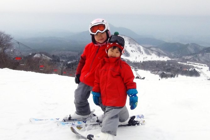 Private ski lesson for family or group(Transport included ) - The ride to Daisen White Ski Resort