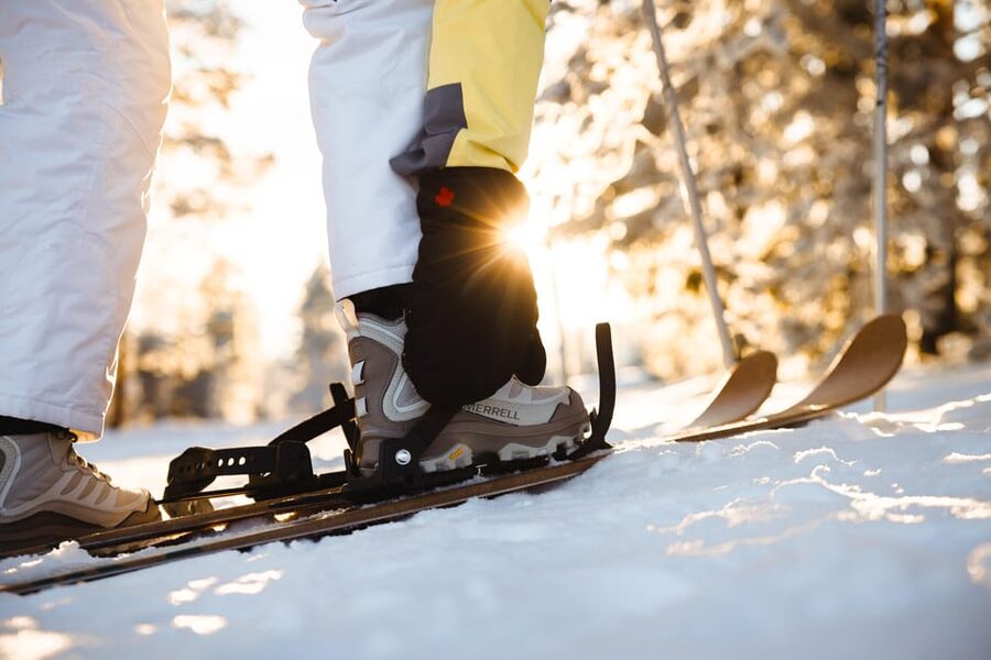 Pyhätunturi: Try Wilderness Skiing in Finnish Lapland - The Quiet Break and Hot Berry Drink