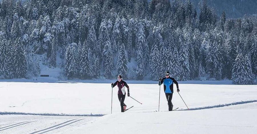 Rovaniemi: Cross Country Wilderness Ski Adventure - Getting dressed and finding your balance