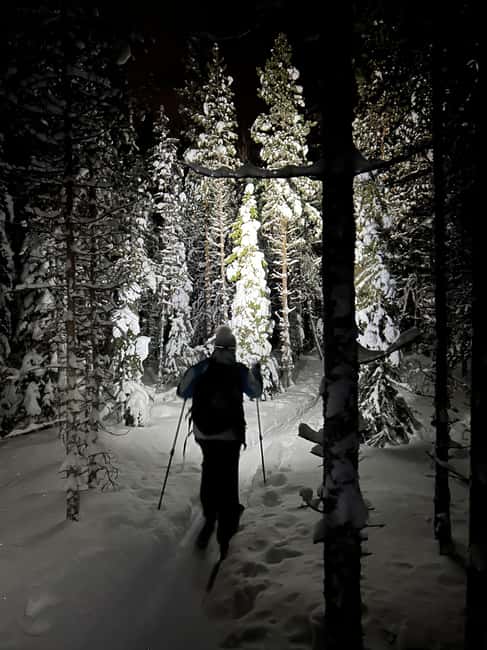 Rovaniemi: Nighttime Ski Adventure ending with Campfire - What to wear and what to pack