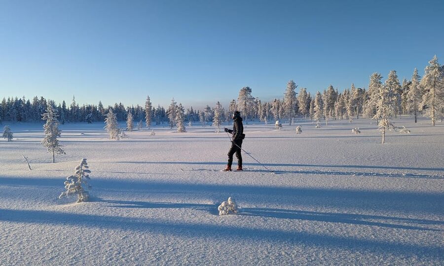 Saariselkä: Back-Country Skiing Guided Tour - Starting with wide skis in Saariselkä