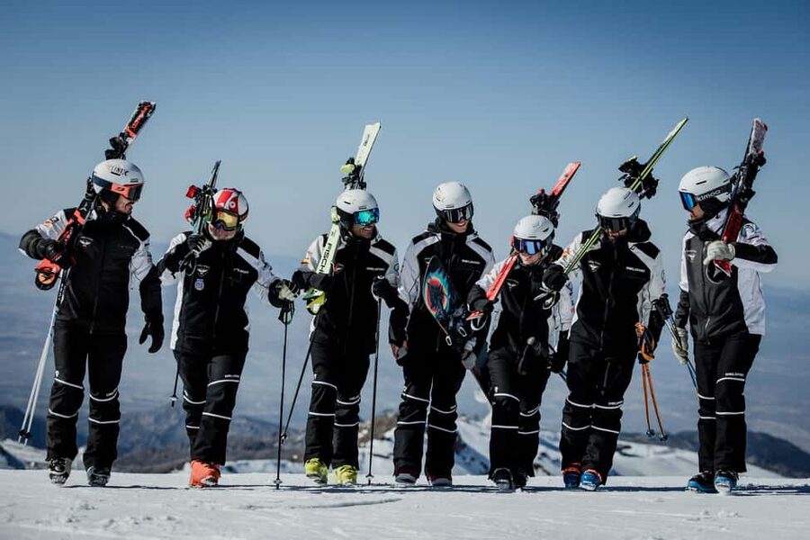 Sierra Nevada: Ski Class with equipment included - What the $82 Price Really Covers
