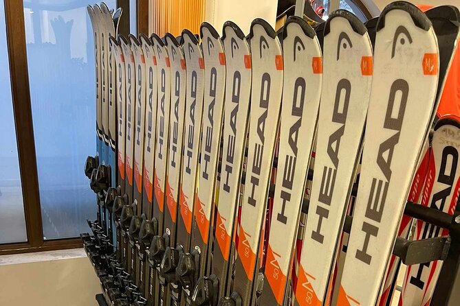 Ski and snowboard equipment in Bansko,Bulgaria - Key points to know before you rent