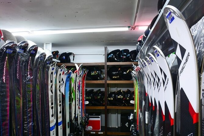 Ski and Snowboard equipment rental in Bansko - Key points at a glance