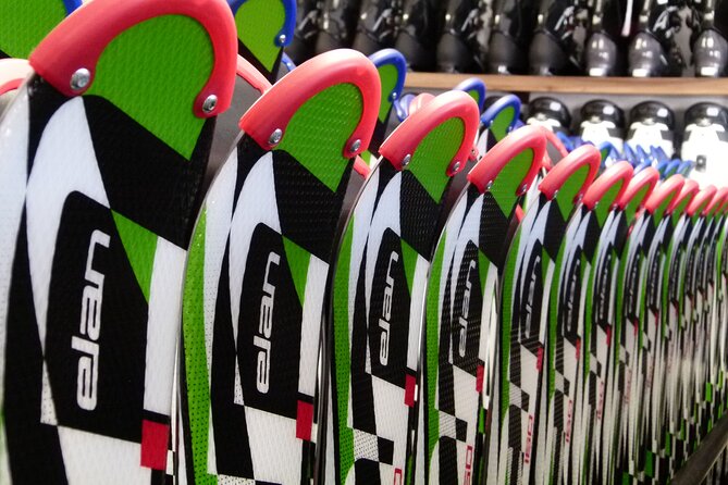 Ski and Snowboard equipment rental in Bansko - A realistic one-day timetable
