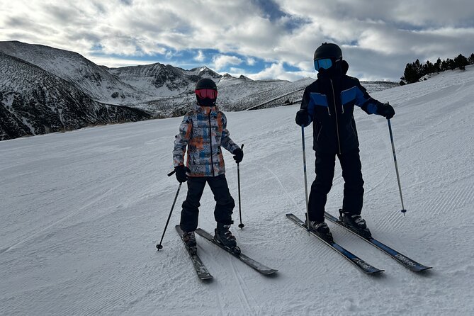 Ski and Snowboard lessons- Borovets ski resort - Why private teaching can beat a large class
