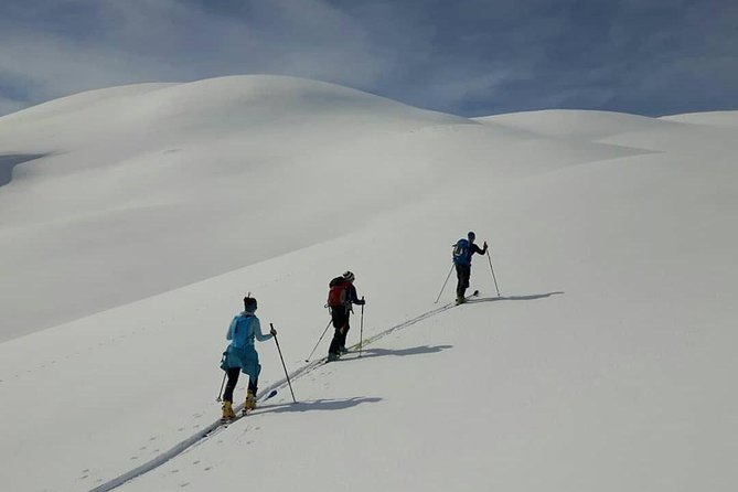 Ski Touring with Norway Mountain Guides. - The Bergen meeting point and the start at 9:30