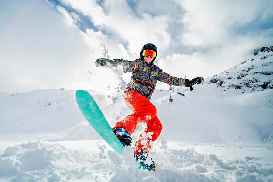 Tbilisi: Gudauri Ski Resort & Ananuri. Day Trips with Guide - Cable cars, photographs, and the weather question