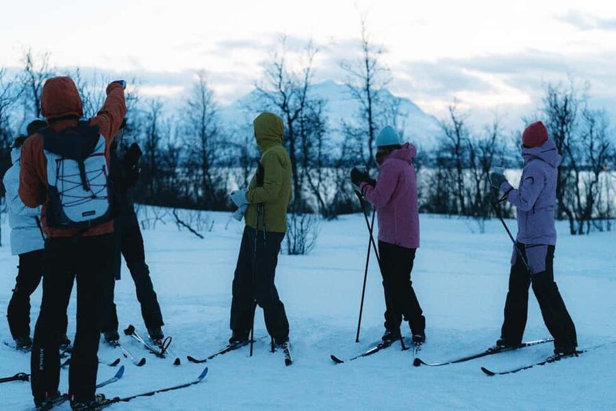 Tromsø: Learn to Ski - Developed With Local Olympic Champion - The halfway pause with blackcurrant and local food